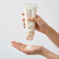 2396A) DEOPROCE DARK SPOT CLEAR NIACIN 5% BODY SERUM 200 ml